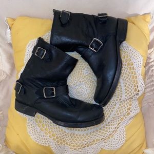 Frye boots black